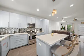 Downtown Private Oasis Stay Fire Pit & Hot Tub - Image 5