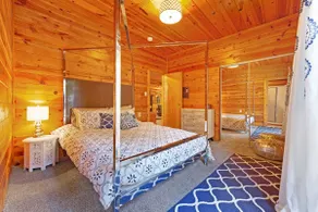 Charming 3BR with Hot Tub Balcony & Wood Stove - Image 4