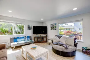 Rockaway Beach House - Walk to Ocean! - Image 4