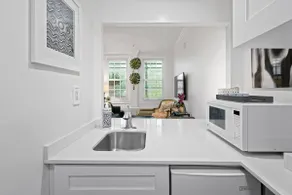 Condo/Cary Grant 1br Beach/pool/Wi-fi - Image 3
