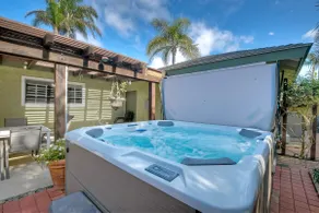 Hot Tub | Fire Pit | BBQ | Walk To Beach | AC - Image 2