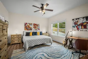 Melody Ridge | Downtown | WiFi, King Suite, 4 TVs - Image 4