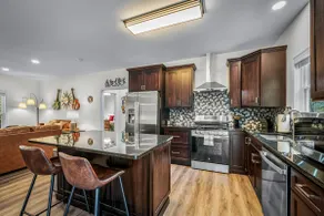 Melody Ridge | Downtown | WiFi, King Suite, 4 TVs - Image 5