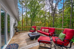Melody Ridge | Downtown | WiFi, King Suite, 4 TVs - Image 3
