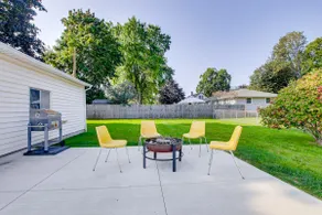< 1 Mi to Lambeau Field: Green Bay Home w/ Grill! - Image 3