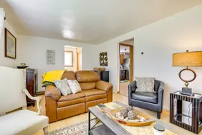 < 1 Mi to Lambeau Field: Green Bay Home w/ Grill! - Image 4