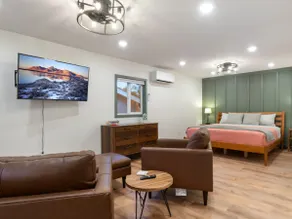 Eagle Suite - Image 2