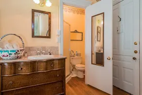 The Duchess Chambers at Kingsley House B&B - Image 2
