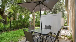 Family Friendly Townhome Near Attractions - Image 4