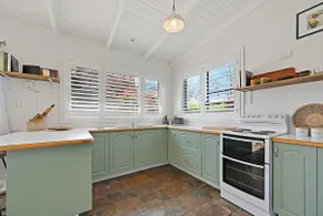 Dora Cottage • Fireplace + Firepit • Walk to CBD - Image 2
