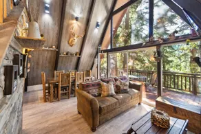 A-frame Hideaway 3 Bedroom Cabin - Image 3