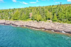 Asle Ta on Lake Superior in Lutsen, Minnesota - Image 2