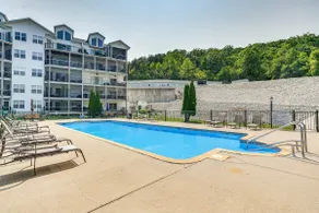 Lakefront Camdenton Condo Near Ha Ha Tonka - Image 3