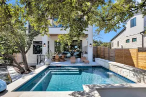 The Live Oaks at Highland Haven with Concierge Services - Image 2