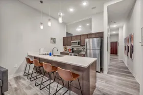 Luxe 1B in Heart of Downtown • Pool & Spa • Gym - Image 3