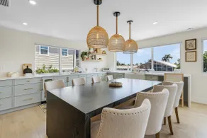 Waterfront Retreat, Sleeps 8, Resort Style Pool - Image 4