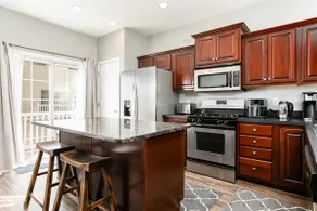 Golden Dome Getaway<>Townhome 1.5 mi To ND - Image 4