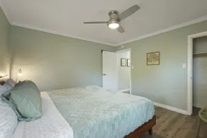 Modern 3BR Near Downtown - Games - Image 2