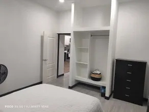 2 Bedroom Apt., Modern, Convenient near Airport - Image 3