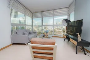 Luxury 3 Bedroom Oceanview apt w parking balcony - Image 3