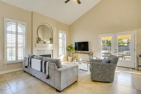 Hot Tub & Patio: Family Gem in Avondale - Image 4
