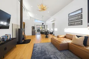 Station House - Mansfield - Sleeps 8 - Image 2
