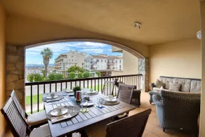 Vacation rental apartment with pool c - Image 4