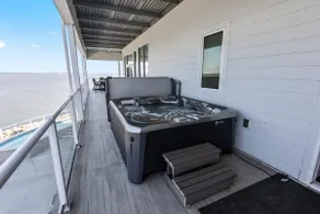 Luxury Lakefront Condo w/ Private Hot Tub & Sauna - Image 4