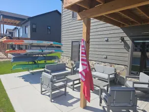 Sleeps 16 | Hot Tub + Game Room | Family Retreat - Image 5