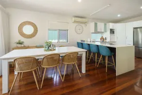 Moffat Beach Magic, Family and Dog Friendly Oasis - Image 4