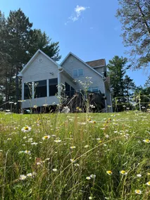 Eikedahls' Shoreview Cottage - Image 2