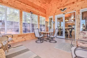 Eikedahls' Shoreview Cottage - Image 5
