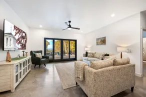 Lake View Retreat · Private Shoreline · Accessible - Image 2