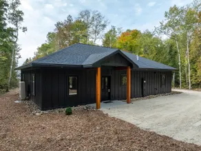 Lake View Retreat · Private Shoreline · Accessible - Image 3