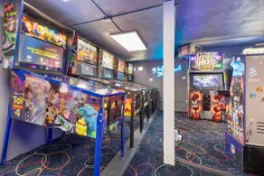 Andy's House *hot tub* *arcade* *theatre* - Image 2