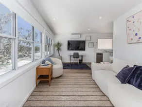 Beachfront Retreat on Marine Parade - Image 4