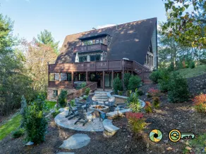 Bluebird Chalet - Swiss-style luxury w/hot tub - Image 3