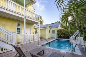 Carey’s Corner | Updated Studio with Heated Pool - Image 3