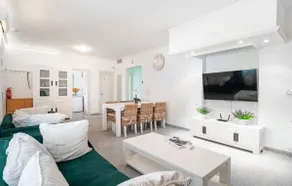 Nice home in Carratraca - Image 4