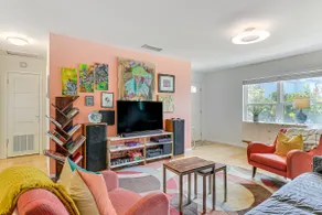4 Mi to Dtwn Austin: Home w/ Large Fenced Yard! - Image 4