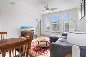 Beautiful 2BD/2BA Next to Airport 0322 - Image 3