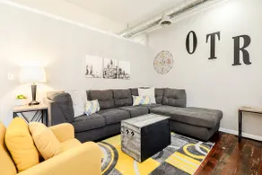 Prime OTR Condo: Walk to All | Food, Drink, Parks - Image 2