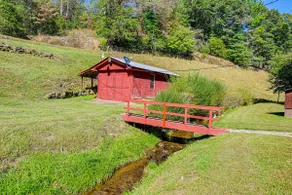 Creek Access & Spacious Yard: Quiet Sylva Home! - Image 2