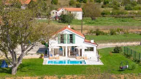 2-bedroom Villa Providenca - Image 5
