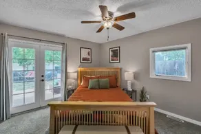 Peaceful Retreat with Hot Tub Kid and Dog Friendly - Image 3