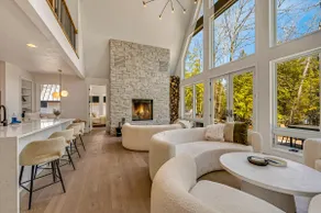 Luxe Lakefront Home · Sleeps 10 · Jacksonport - Image 2