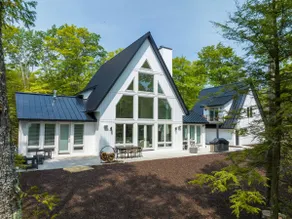 Luxe Lakefront Home · Sleeps 10 · Jacksonport - Image 3