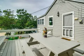 Swim & Fish On-site! Waterfront Cape Cod Cottage - Image 2