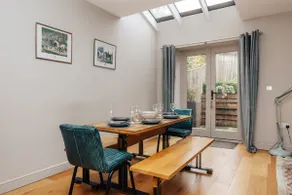 Nixey Cottage - Image 4
