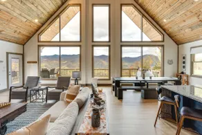 Blue Ridge Mountain-view Cabin w/ Hot Tub & Deck! - Image 3